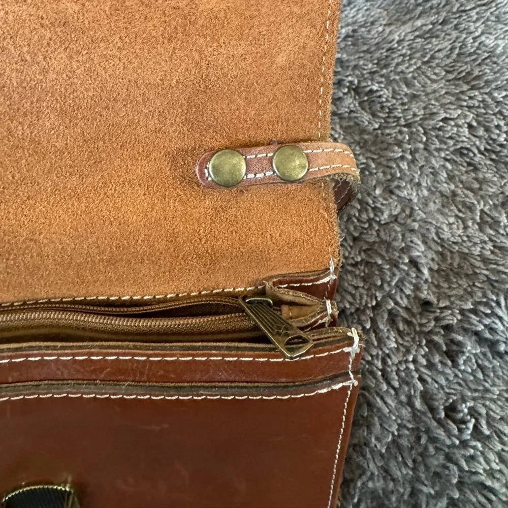 PATRICIA NASH Lanza Leather Crossbody Bag